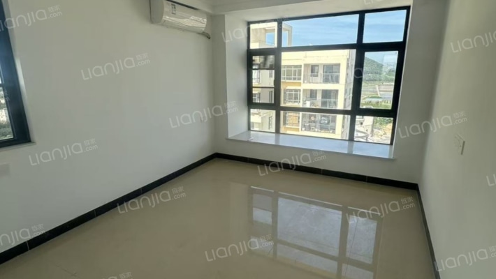 宇全清水湾二手房实景图