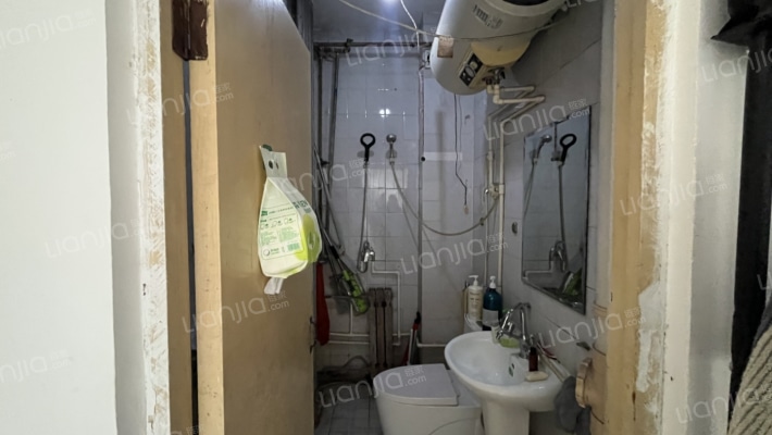 涿州市实验中学小区 3室2厅 南 北-卫生间