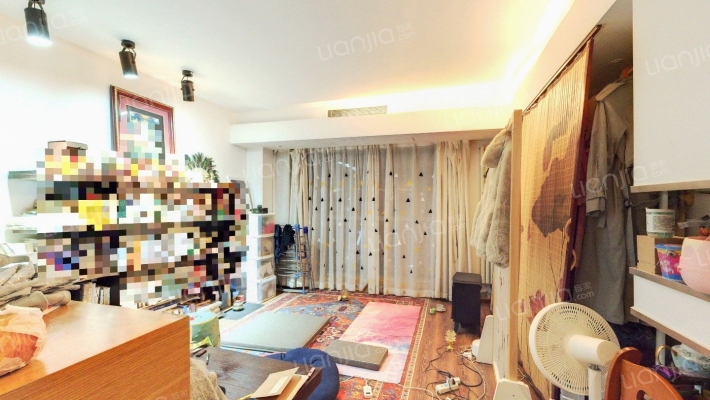 海晟名苑北区二手房实景图