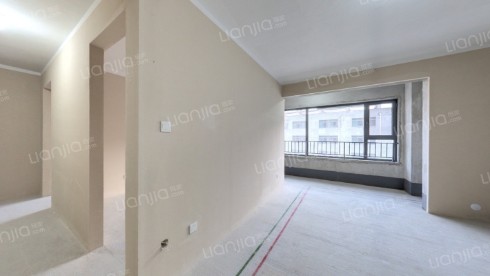 中海翠湖溪岸二手房实景图