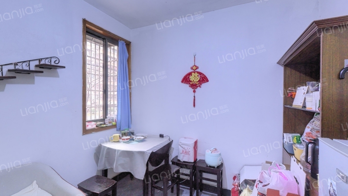 珠峰新村西一区二手房实景图