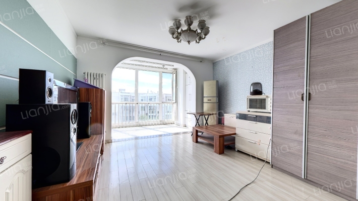 田园风光雅苑二手房实景图