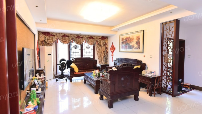 比佛利二手房实景图