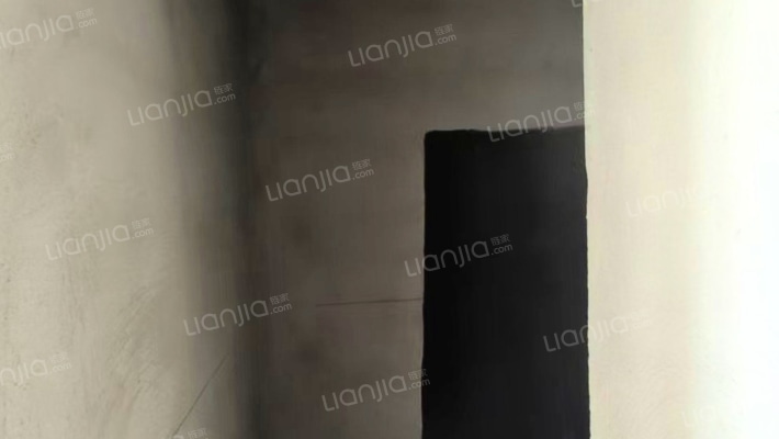 急售三利C区朝南两居，毛坯，价格可叨-卫生间