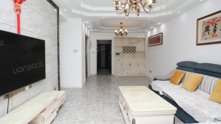 美的城二手房实景图