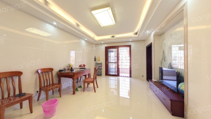 陆丰嘉园二期二手房实景图