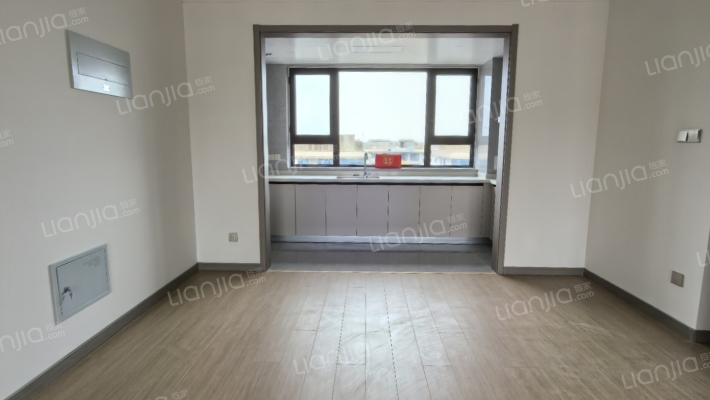 小区C位观景位置，凤凰楼层，采光视野开阔-厨房