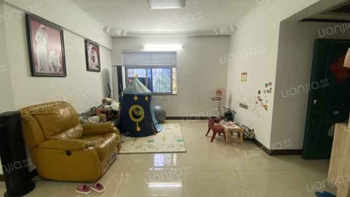 滨海公寓二手房实景图