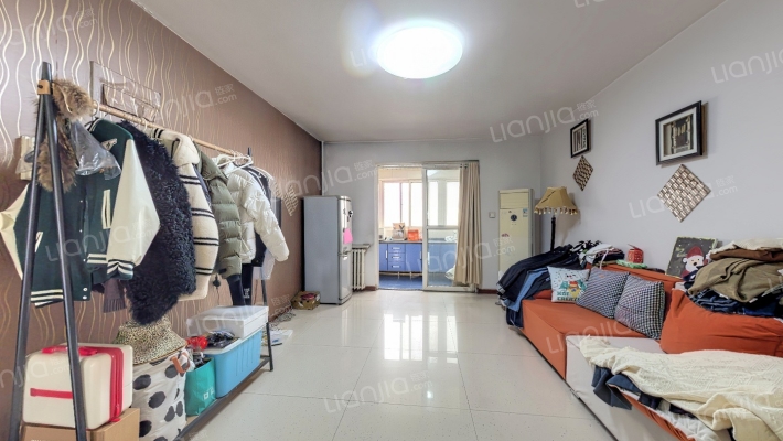 西整桃园小区二手房实景图