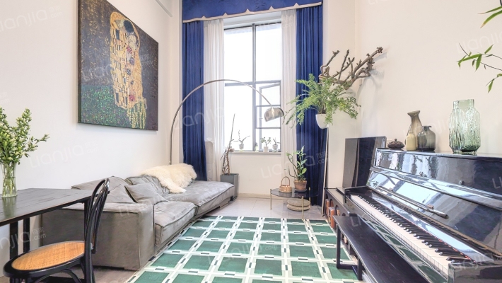 长江青年城A区二手房实景图