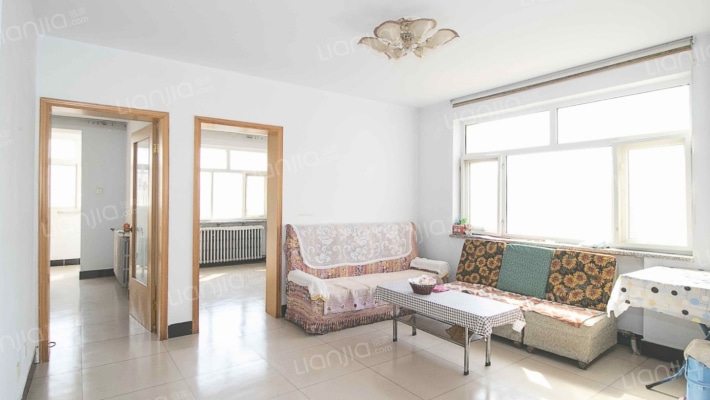 鸿雁花园小区二手房实景图