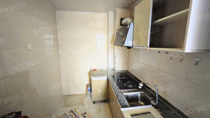 南北通透两居室，中间楼层，采光好。业主靠谱-厨房