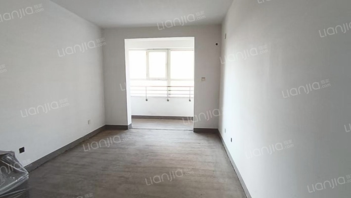 水岸花城，一线河景美宅，标准现房，即买即住-卧室A