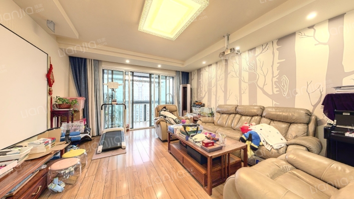 中天湖畔花园二手房实景图