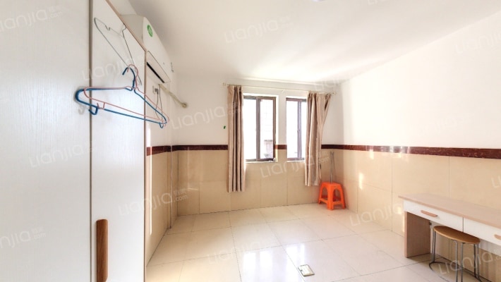 中沙东岸嘉园三区二手房实景图