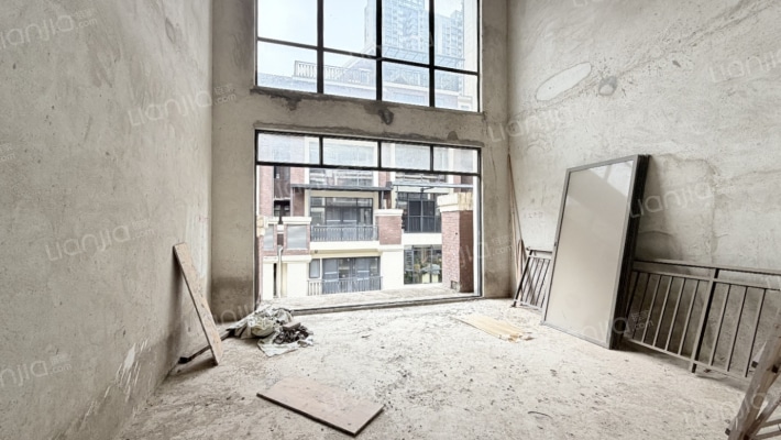 翡翠山城红郡二手房实景图