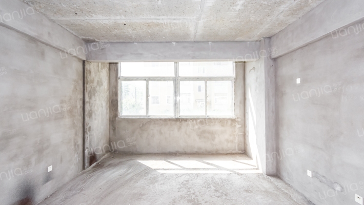 动漫城二手房实景图