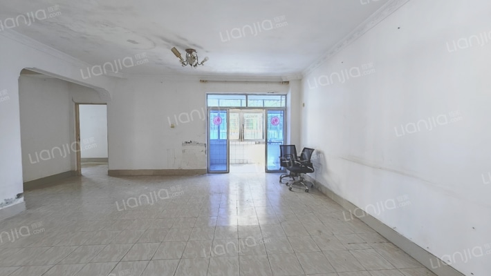 海南高速小区二手房实景图