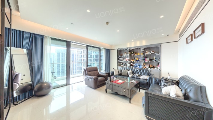 万科瑧山府二手房实景图