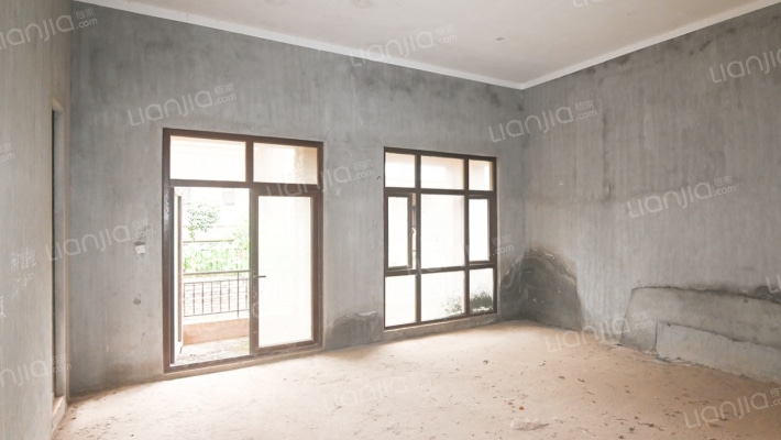 保利半山夏蒙尼二手房实景图