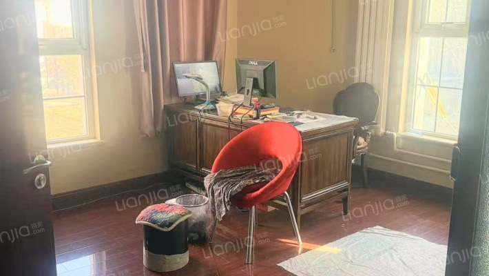 70年大产权，房证满二，次新房，通勤北京，交通方便。-书房