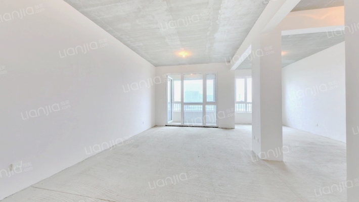 万科南湖春晓商业二手房实景图