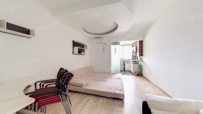 建鸿达现代公寓二手房实景图