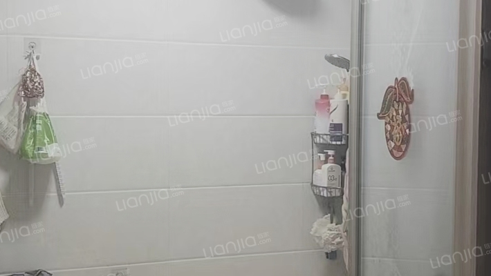 火车站 电梯房 南北通透大两居，靠谱急售-卫生间