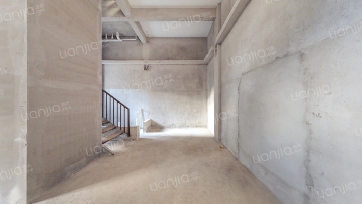 冠城大通华玺二手房实景图