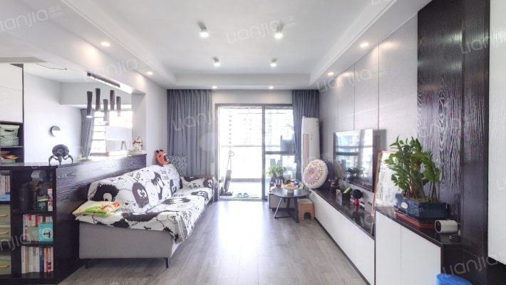 春树里二手房实景图