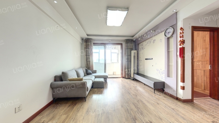 宝龙新天地二手房实景图