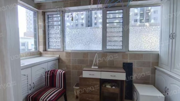 地质嘉园 3室2厅 南 北-阳台