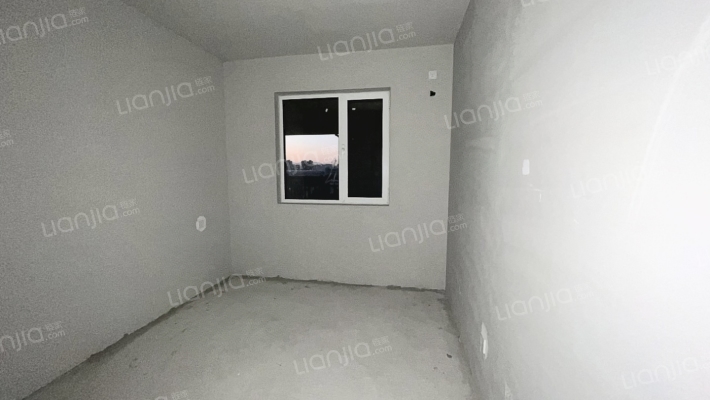 新小区，南北通透两居，人车分流-卧室B