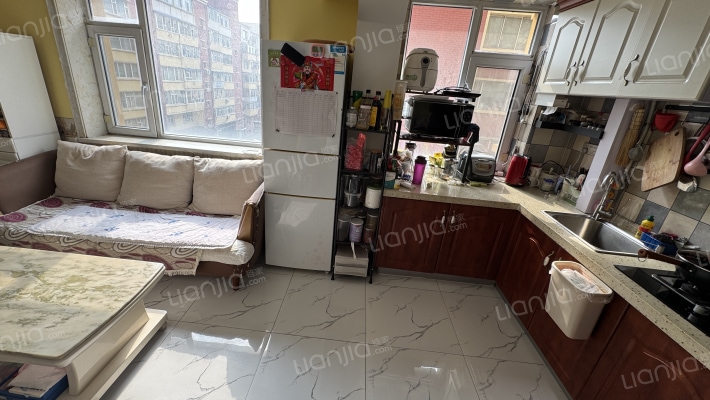 新贵阳楼二手房实景图