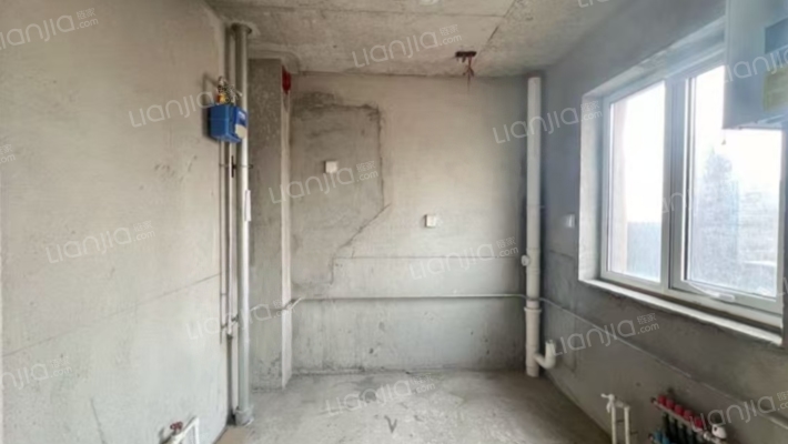 少有的南北通透大三居，业主诚心出售，中高层-厨房