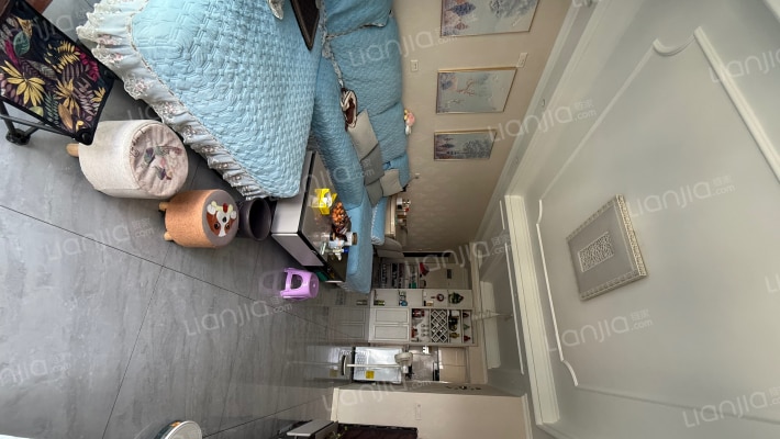 圣湖蓝湾二手房实景图