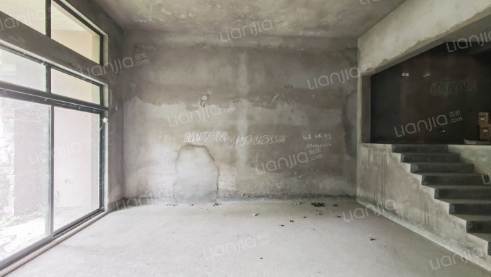 绿地翠谷三期二手房实景图