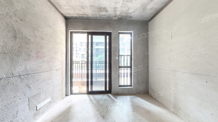 建发央玺二手房实景图