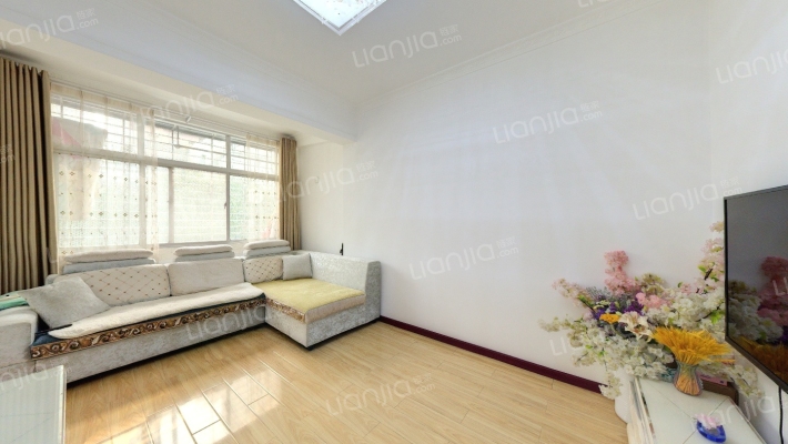 解放路人防家属院二手房实景图