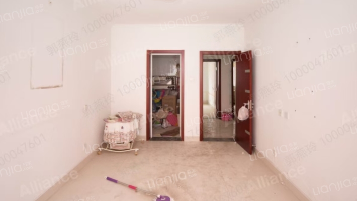 华福佳缘小区 低楼层 采光好 房主诚心出售-卧室C