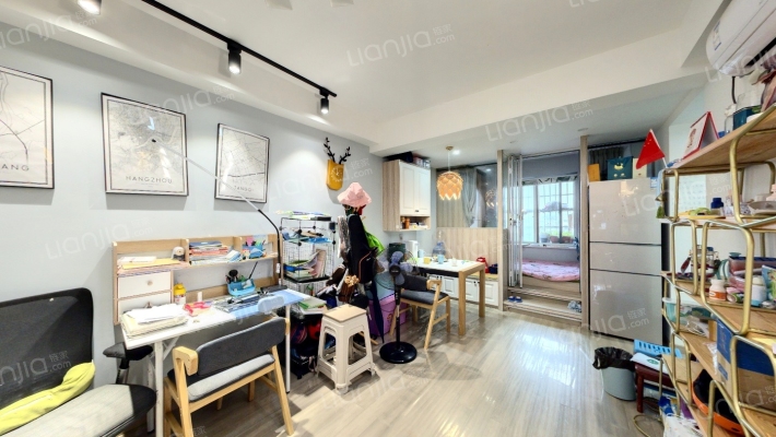 秋涛路157号二手房实景图