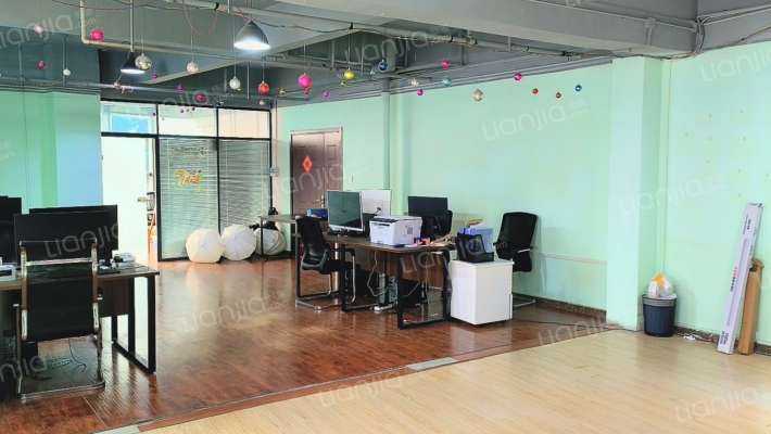 西城科技大厦二手房实景图