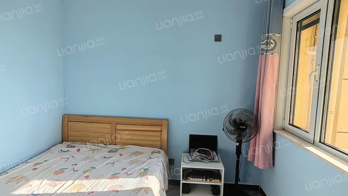 房本满二，税少，简装修，拎包入住，诚心出售-卧室B