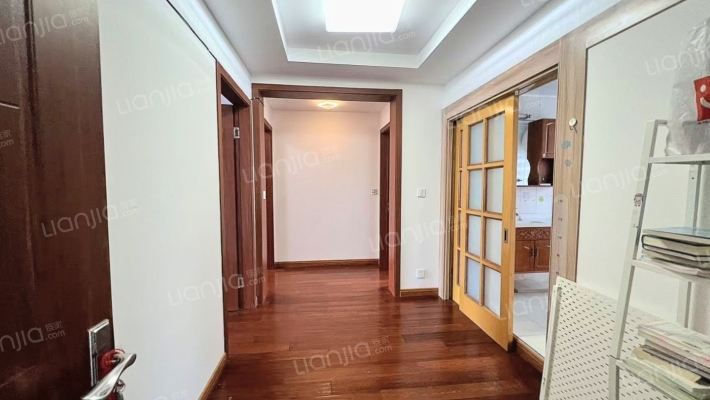 颜港北村二区北区二手房实景图