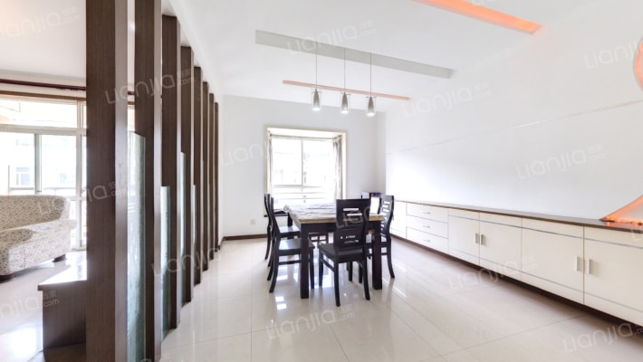 百合苑二手房实景图