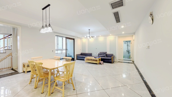 鲁能泰山7号十一街区二手房实景图