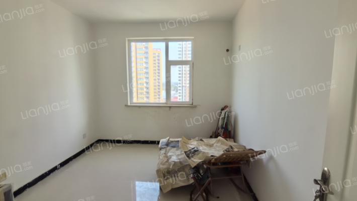 正规三居室，户型方正，高楼层，诚意卖-卧室B