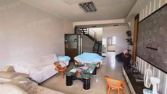 三立小区二手房实景图