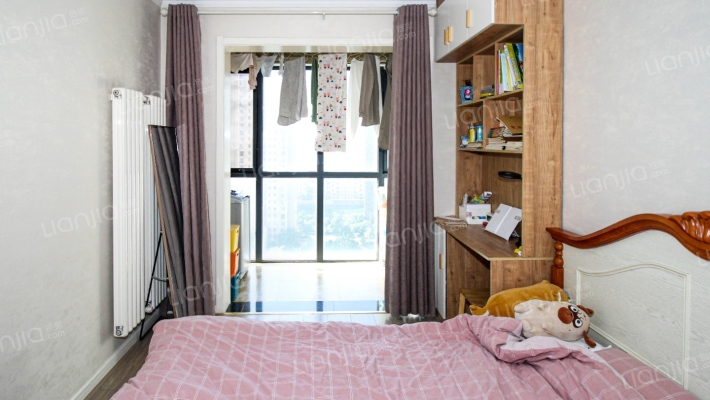 林溪谷标准1室 单独客厅，单独卧室精装修有证看房方便-卧室A