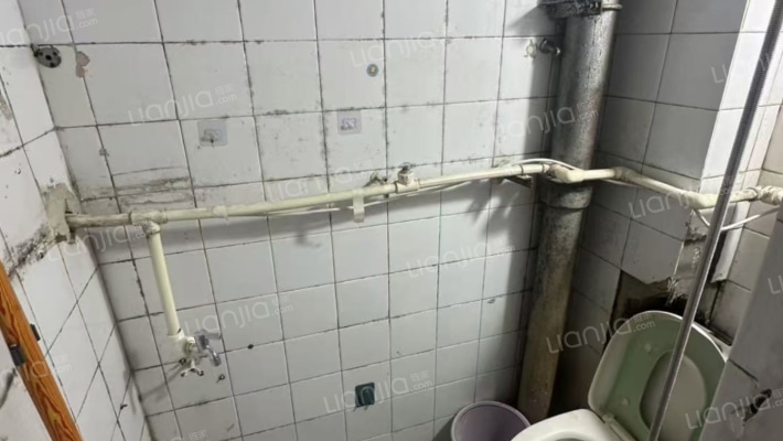 建厂局三队 2室1厅 南 北-卫生间